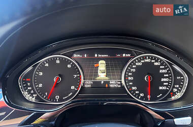 Седан Audi A8 2012 в 