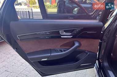Седан Audi A8 2012 в 