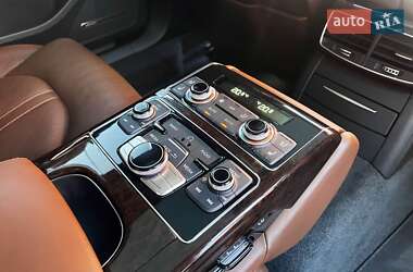 Седан Audi A8 2012 в 