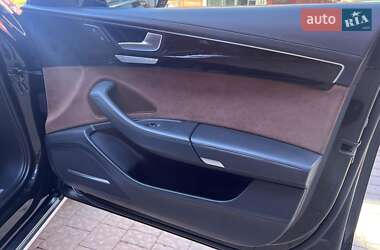 Седан Audi A8 2012 в 