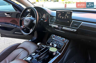 Седан Audi A8 2012 в 