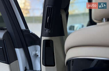Седан Audi A8 2015 в 