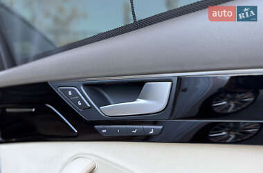 Седан Audi A8 2015 в 