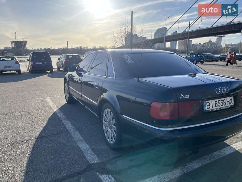 Седан Audi A8 2000 в Киеве