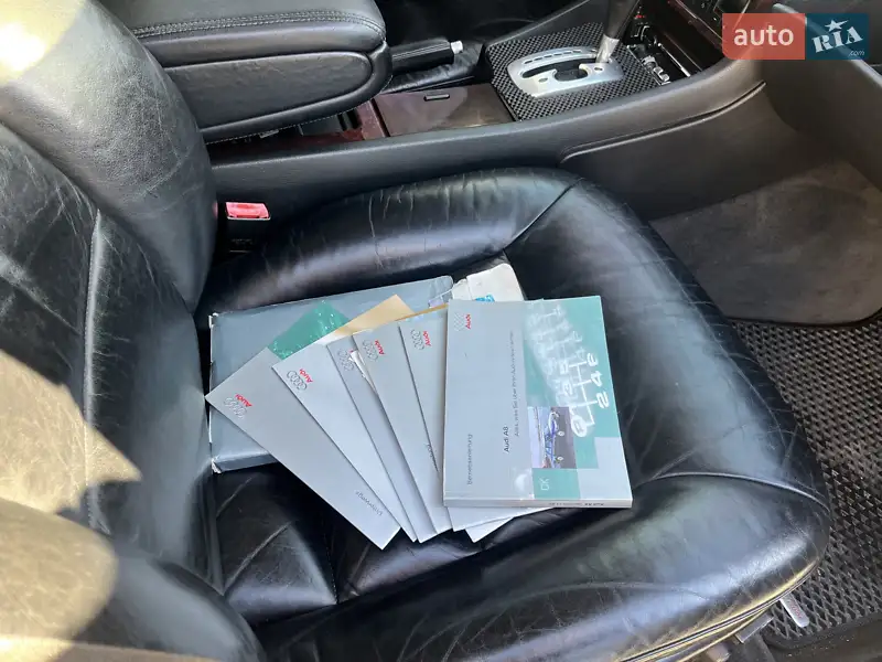 Седан Audi A8 2000 в Киеве документ