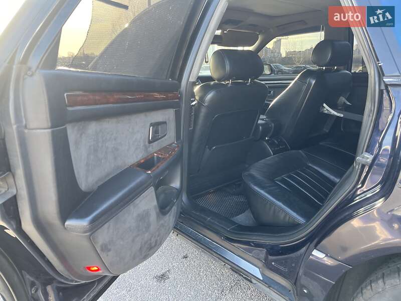 Седан Audi A8 2000 в Киеве