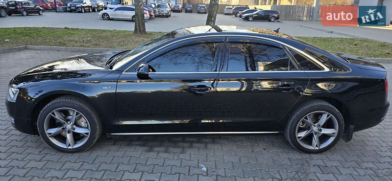Седан Audi A8 2010 в Черновцах