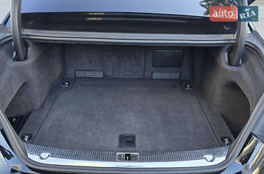Седан Audi A8 2010 в 