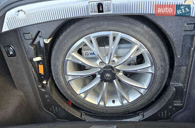 Седан Audi A8 2010 в 