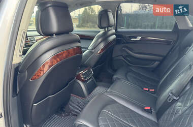 Седан Audi A8 2012 в 