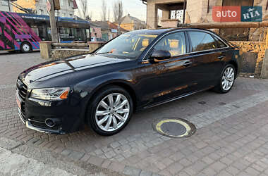 Седан Audi A8 2016 в Миколаєві