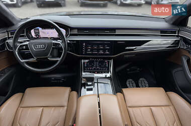 Седан Audi A8 2018 в 
