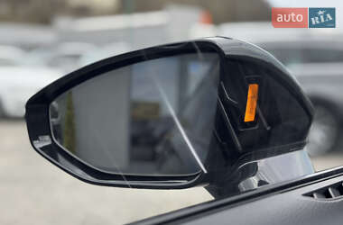 Седан Audi A8 2018 в 