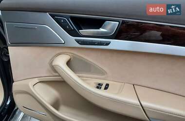 Седан Audi A8 2010 в 