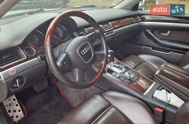 Седан Audi A8 2003 в 