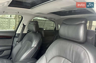 Седан Audi A8 2012 в 