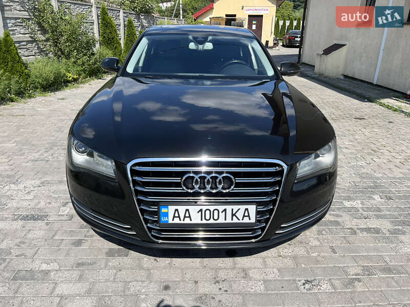 Седан Audi A8 2012 в Львове