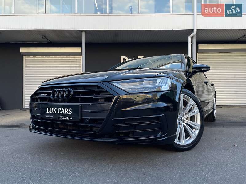 Седан Audi A8 2021 в Киеве