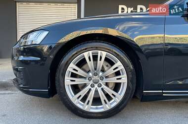 Седан Audi A8 2021 в 