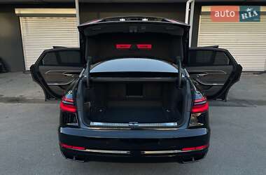 Седан Audi A8 2021 в 
