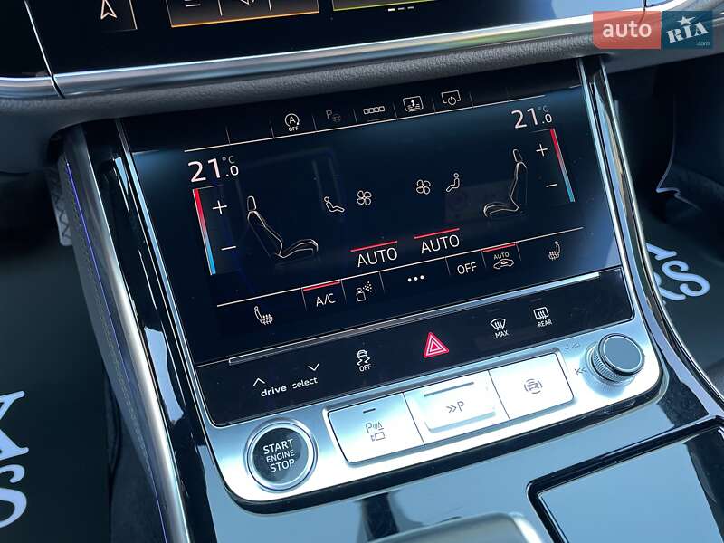 Седан Audi A8 2021 в Киеве