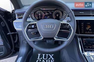 Седан Audi A8 2021 в 