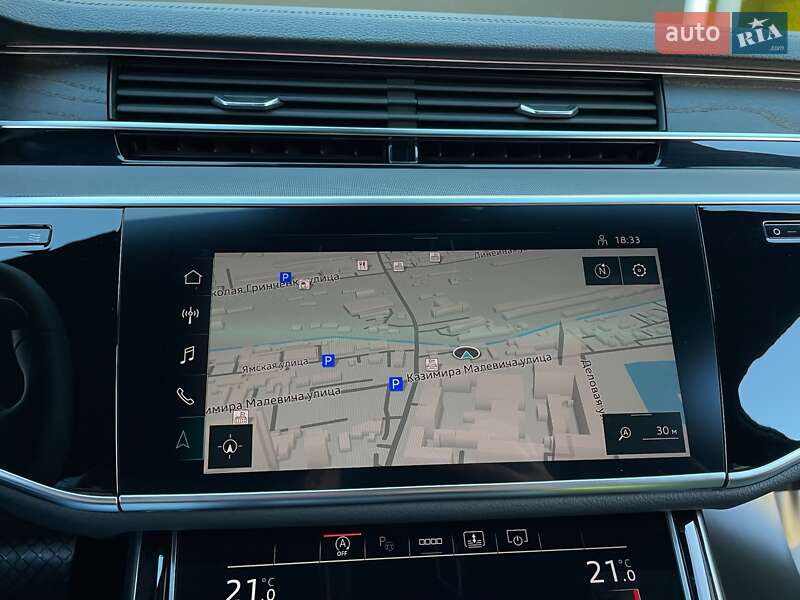 Седан Audi A8 2021 в Киеве