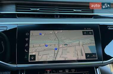Седан Audi A8 2021 в 