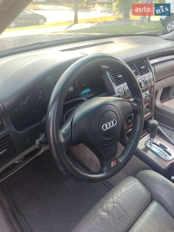 Седан Audi A8 1998 в Киеве