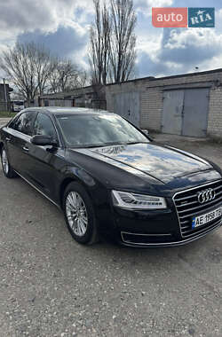 Седан Audi A8 2017 в 