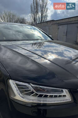 Седан Audi A8 2017 в 