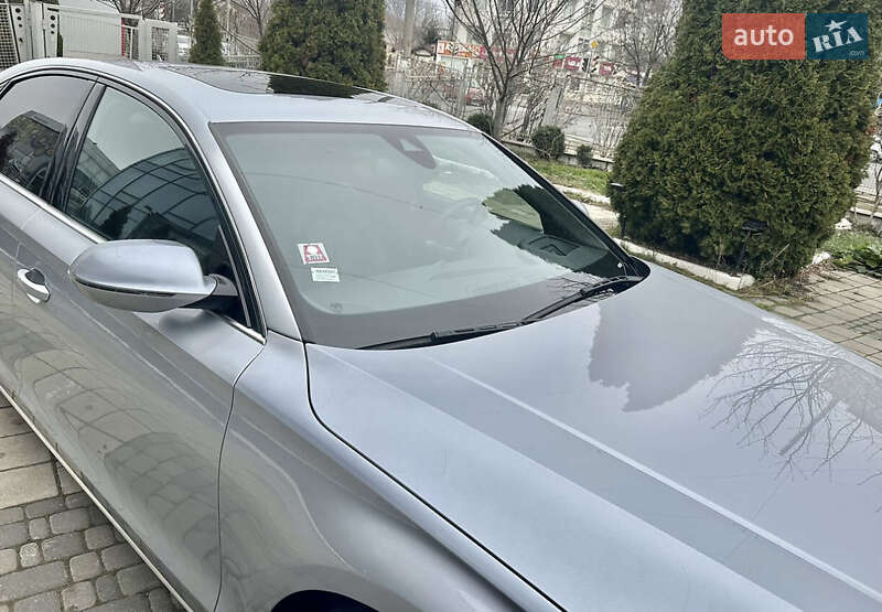 Седан Audi A8 2014 в Одессе