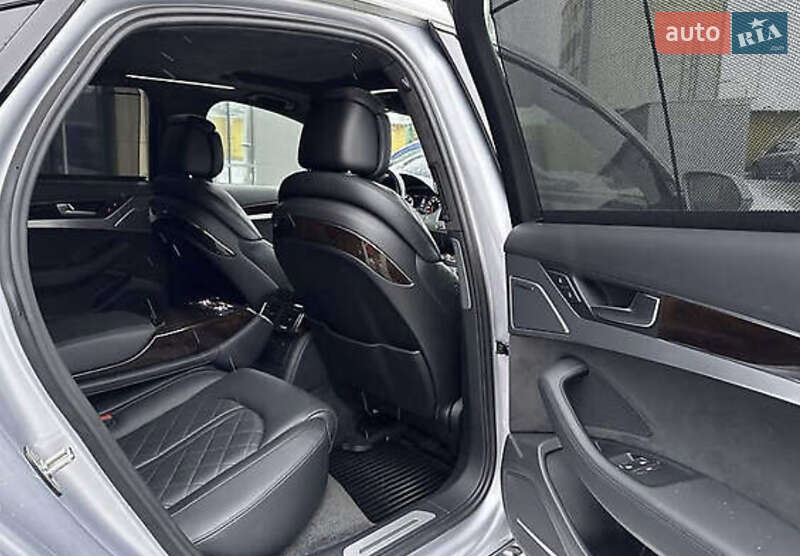 Седан Audi A8 2014 в Одессе