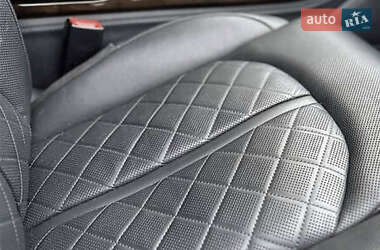 Седан Audi A8 2014 в 
