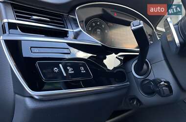 Седан Audi A8 2019 в 