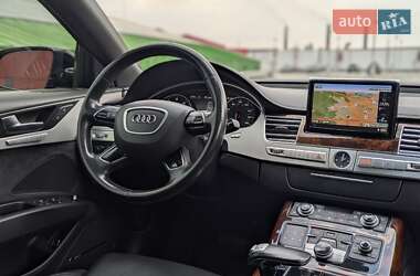 Седан Audi A8 2013 в 