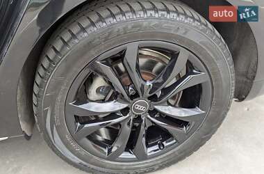 Седан Audi A8 2013 в 