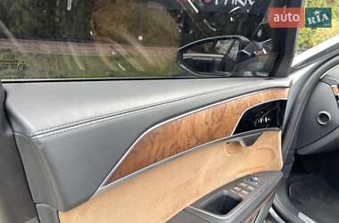 Седан Audi A8 2018 в 