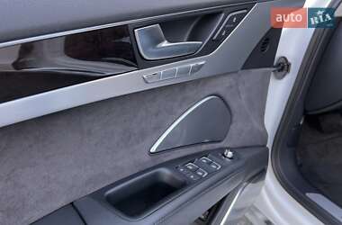 Седан Audi A8 2011 в 