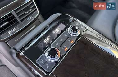 Седан Audi A8 2011 в 