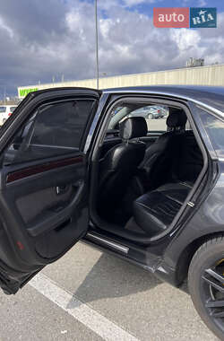Седан Audi A8 2004 в 