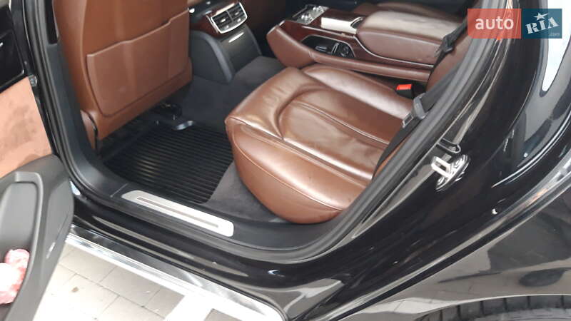 Седан Audi A8 2011 в Киеве