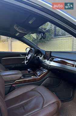 Седан Audi A8 2012 в 