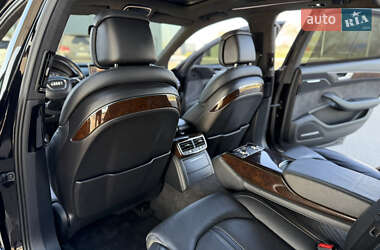 Седан Audi A8 2015 в 