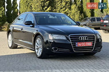 Седан Audi A8 2014 в Львове