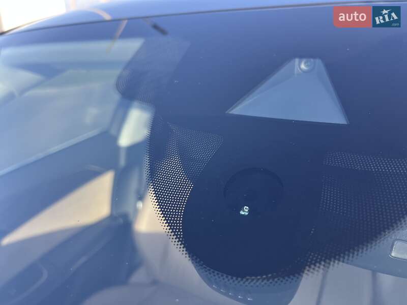 Седан Audi A8 2020 в Виннице