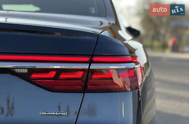 Седан Audi A8 2020 в 