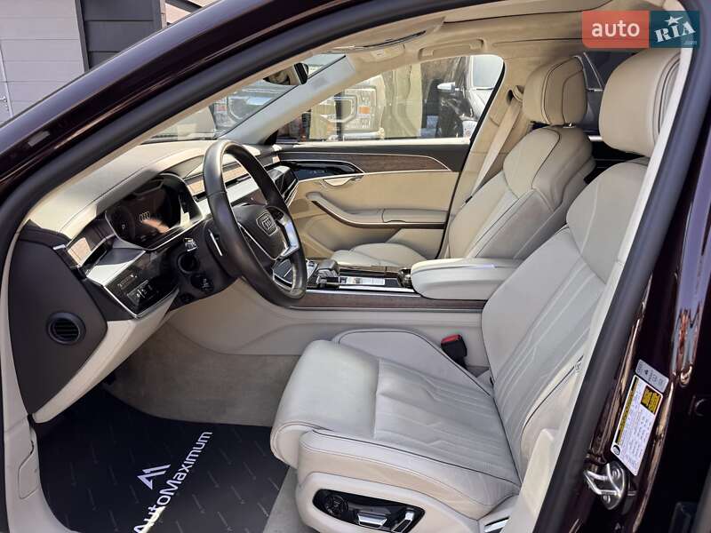 Седан Audi A8 2019 в Одессе