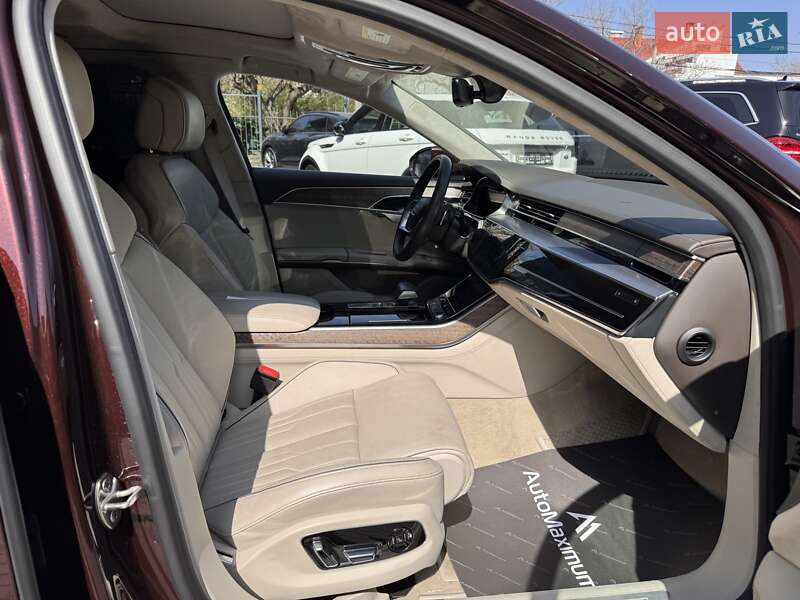 Седан Audi A8 2019 в Одессе
