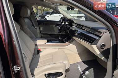 Седан Audi A8 2019 в 